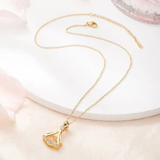 Rhinestone Decor Pendant Necklace